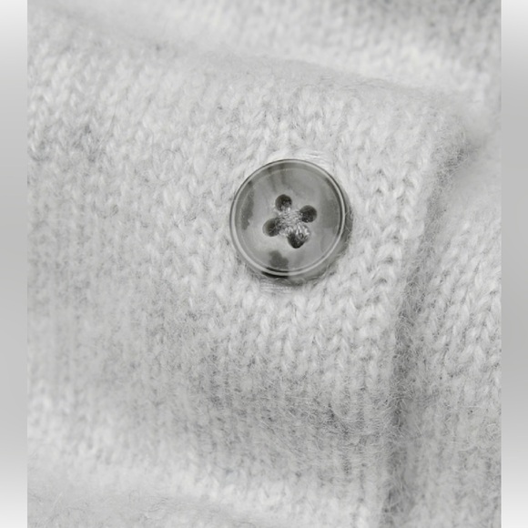 NWT Aritzia Wilfred Shirley wool/cashmere sweater vest - Picture 4 of 10